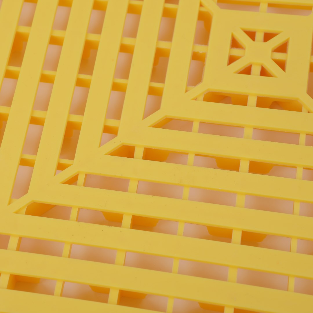 ISL ガレージタイル フラットタイプ イエロー 40×40×1.8cm